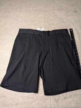 Essex Crossing Men's Black Athletic Stretch Shorts